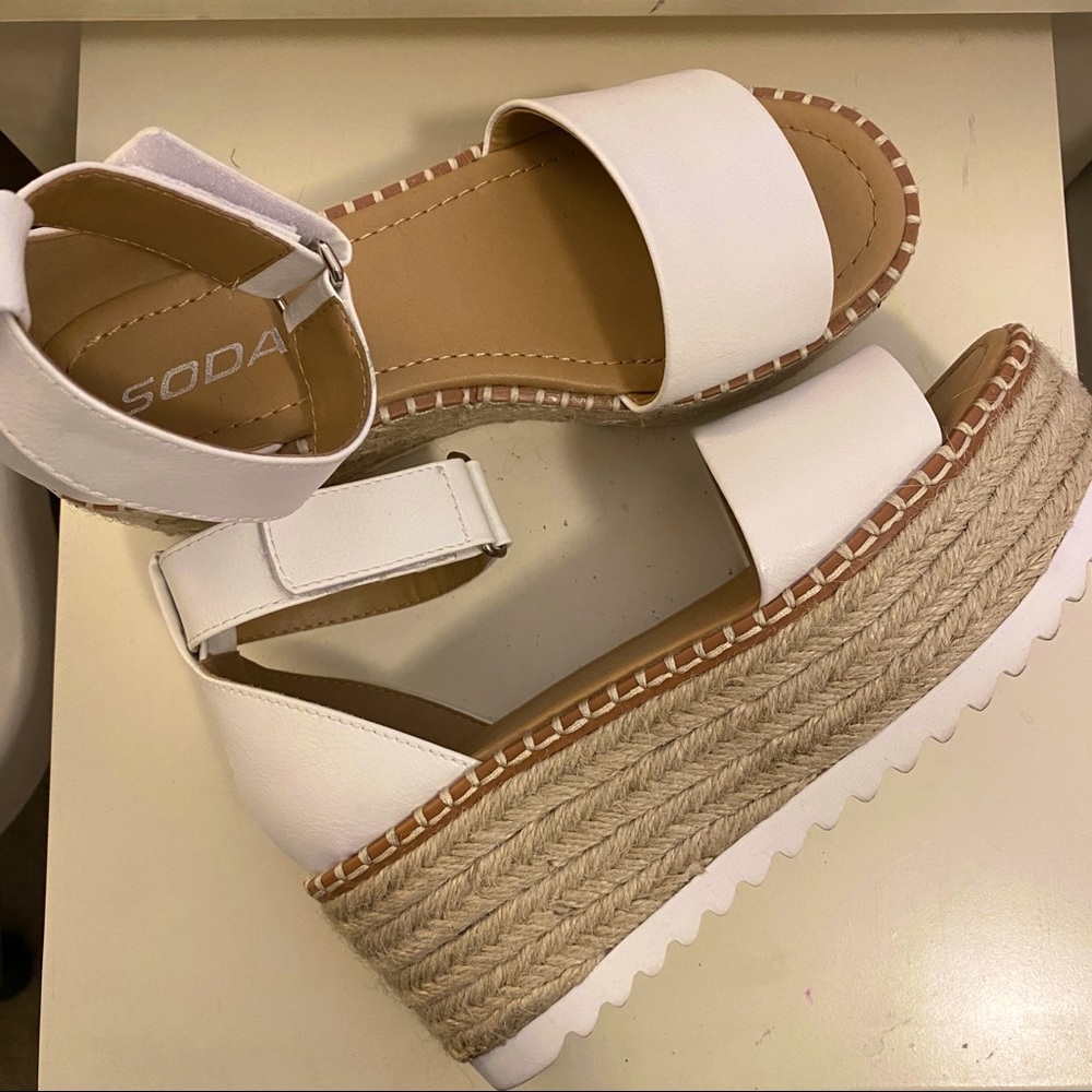 White Espadrille Sandals 👡 Chunky Wedge Platforms